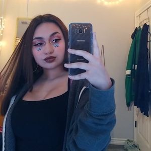 Meet your Posher, Lala